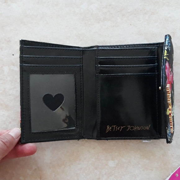 3x*Host Pick*Betsey Johnson adorable wallet - Picture 10 of 16